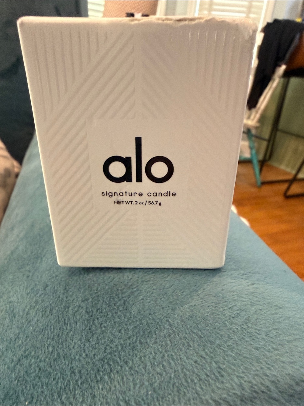 ALO Yoga White Signature Candle